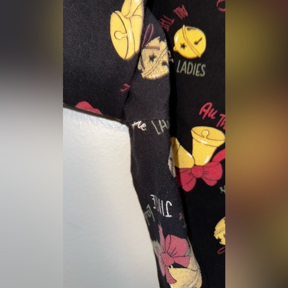 Torrid Christmas Leggings Size 3 (22/24) - Picture 3 of 6